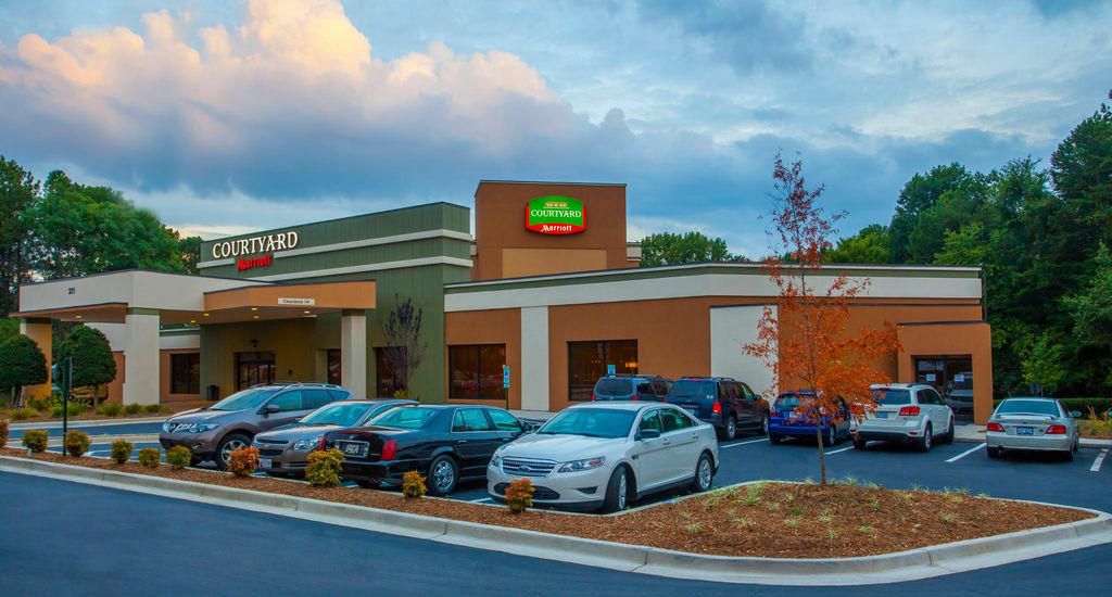 Courtyard By Marriott Charlotte Airport/Billy Graham Parkway Hotel Exterior photo